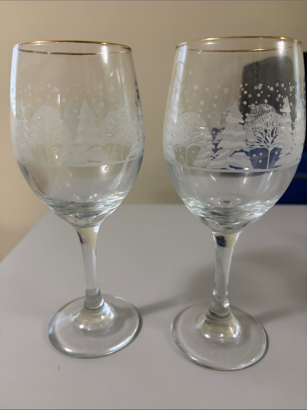 Vintage Libbey Arby’s Gold-Trim Etched Winter Forest Wine Glasses - Holiday Set